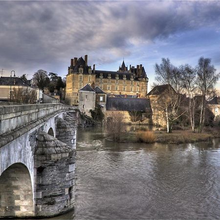 Chateau De Durtal Bed & Breakfast Luaran gambar