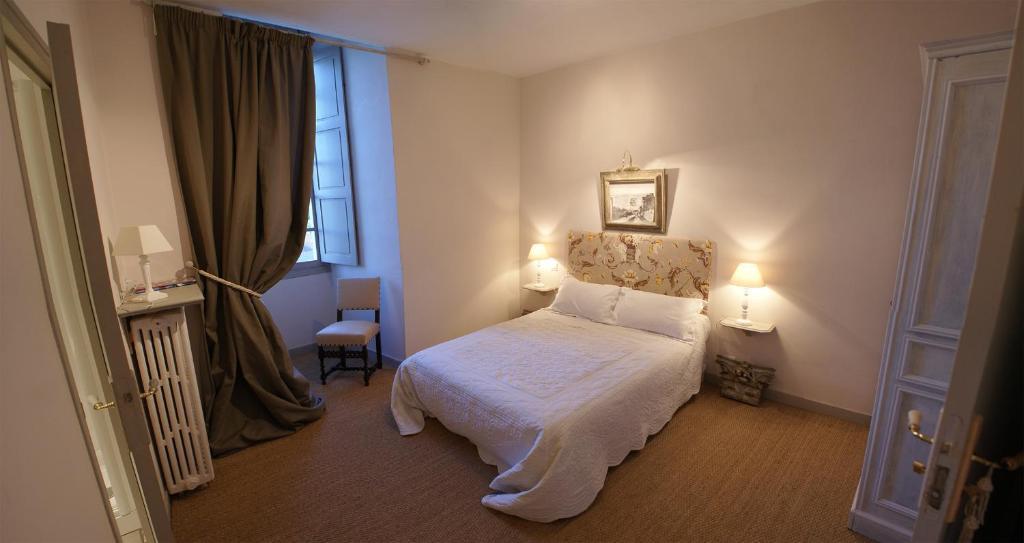 Chateau De Durtal Bed & Breakfast Bilik gambar