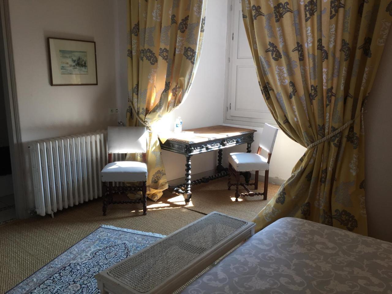 Chateau De Durtal Bed & Breakfast Luaran gambar